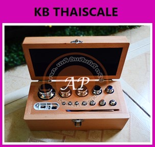 ชุดลูกตุ้มน้ำหนักสแตนเลส1กิโล พร้อมกล่องไม้บุกำมะหยี่ ที่คีบ ถุงมือ และผ้าเช็ดตุ้ม สำหรับสอบเทียบ เครื่องชั่งน้ำหนักดิจิตอลทุกชนิด สอบเทียบน้ำหนักชั่งไม่เกิน1กิโล (ใบเซอร์ฯ ISO 17025 สอบถามเพิ่มเติม)