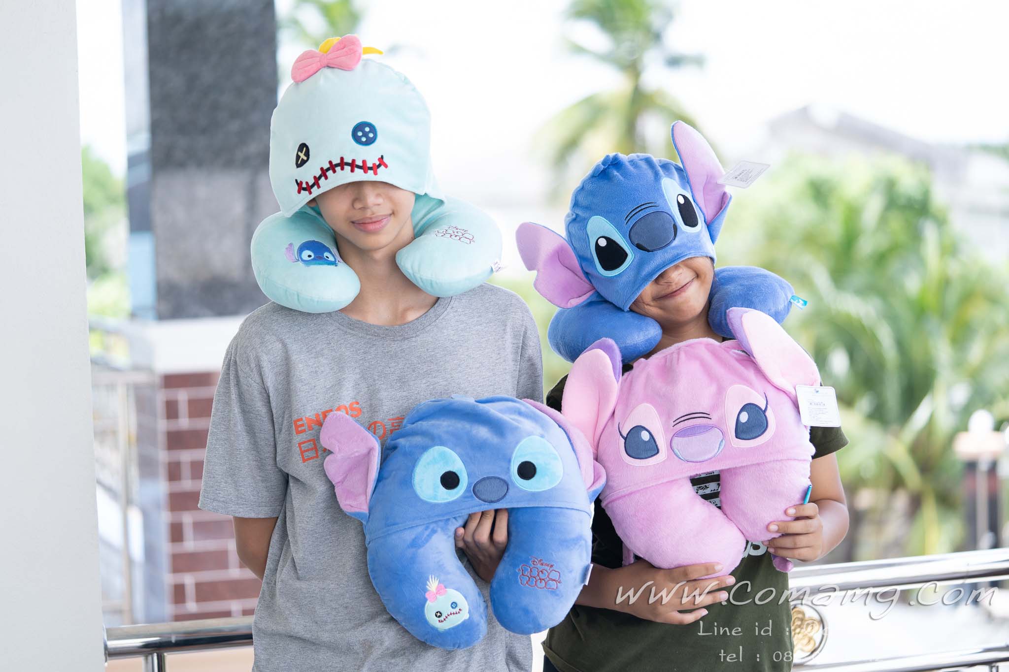 หมอนรองคอมีหมวก สติทซ์ แองเจิ้ล สครัมพ์ ( Stitch & Angel & Scramp)