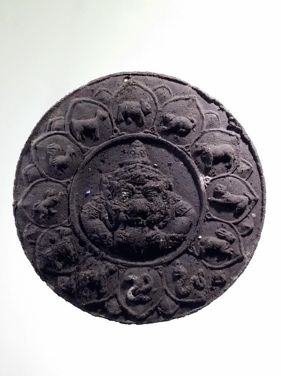 รหัสสินค้า จตุคามรามเทพ 894 จตุคามรามเทพ รุ่น เก้าหน้ามหาโชคมหาเศรษฐี วัดอ้ายเขียว เนื้อว่านกากยายักษ์