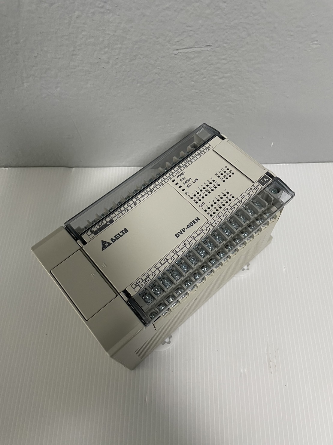 Delta PLC DVP40EH00R3 24DI/16DO DC24V/5mA 220VAC Power-in (Relay)