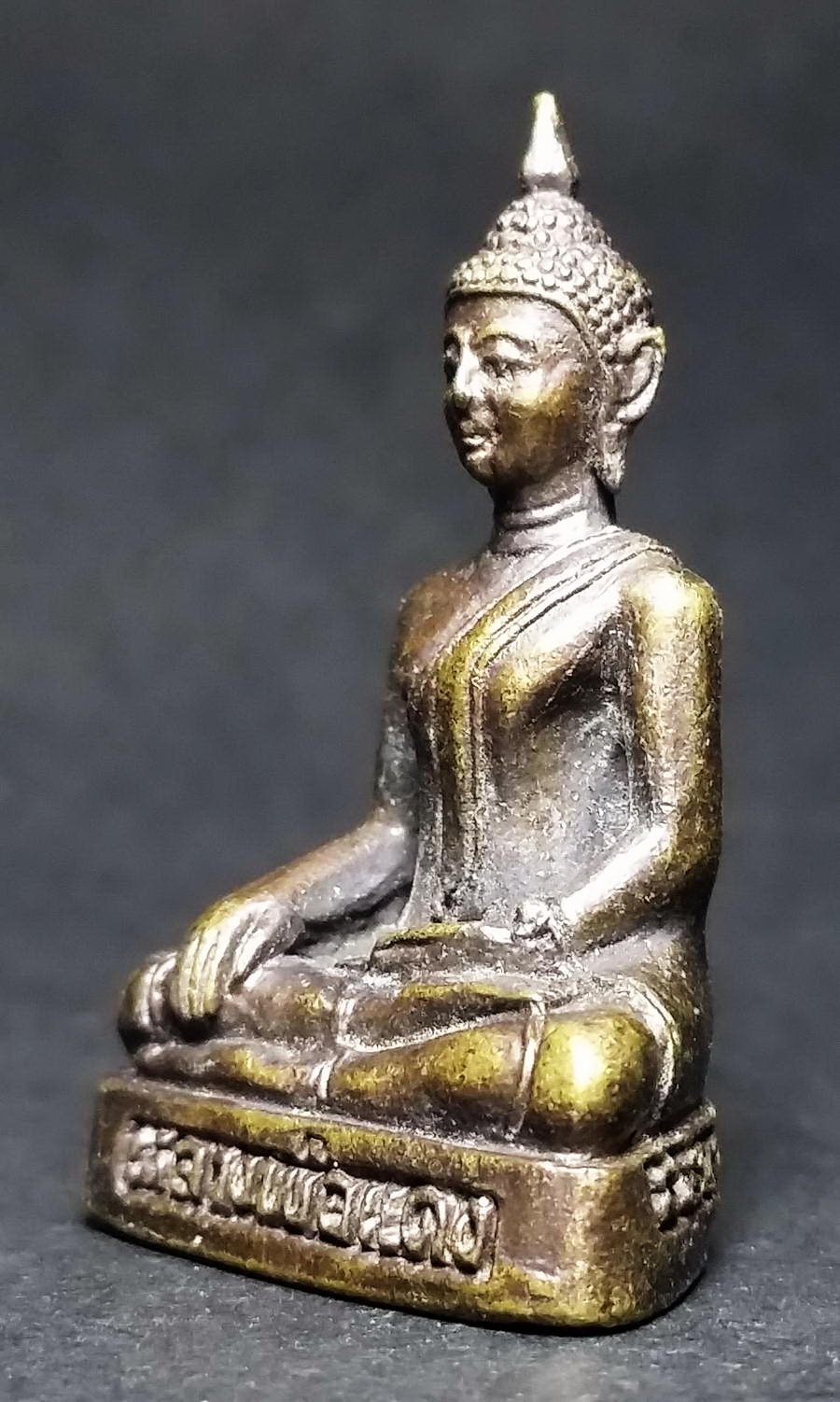 รหัสสินค้า พระกริ่ง พระหล่อ 419 รูปหล่อพระพุทธหลวงพ่อแดง ใต้ฐานตอกโค๊ต