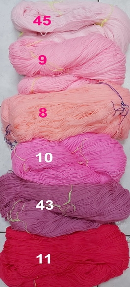 ไหมพรมไจ ทำพู่ ทำปอมปอม 3 ply Acrylic Yarn Skeen