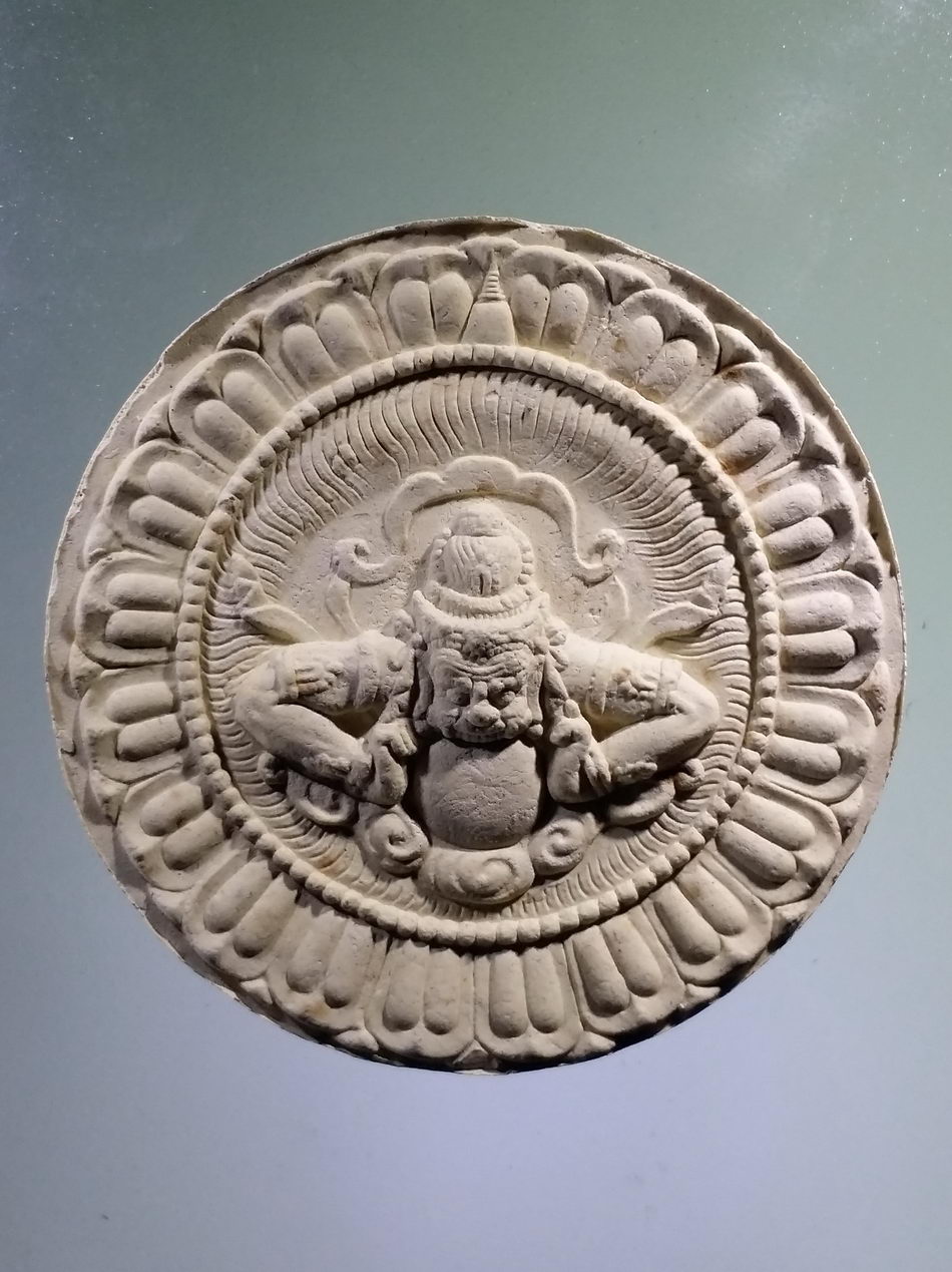 รหัสสินค้า จตุคามรามเทพ 414 จตุคามรามเทพ รุ่นมหาปาฏิหาริย์มั่งมีทรัพย์ เนื้อว่านขาว ขนาด 5.6 cm จตุคามรามเทพ รุ่น มหาปาฎิหารย์มั่งมีทรัพย์ ปีพ.ศ. 2550