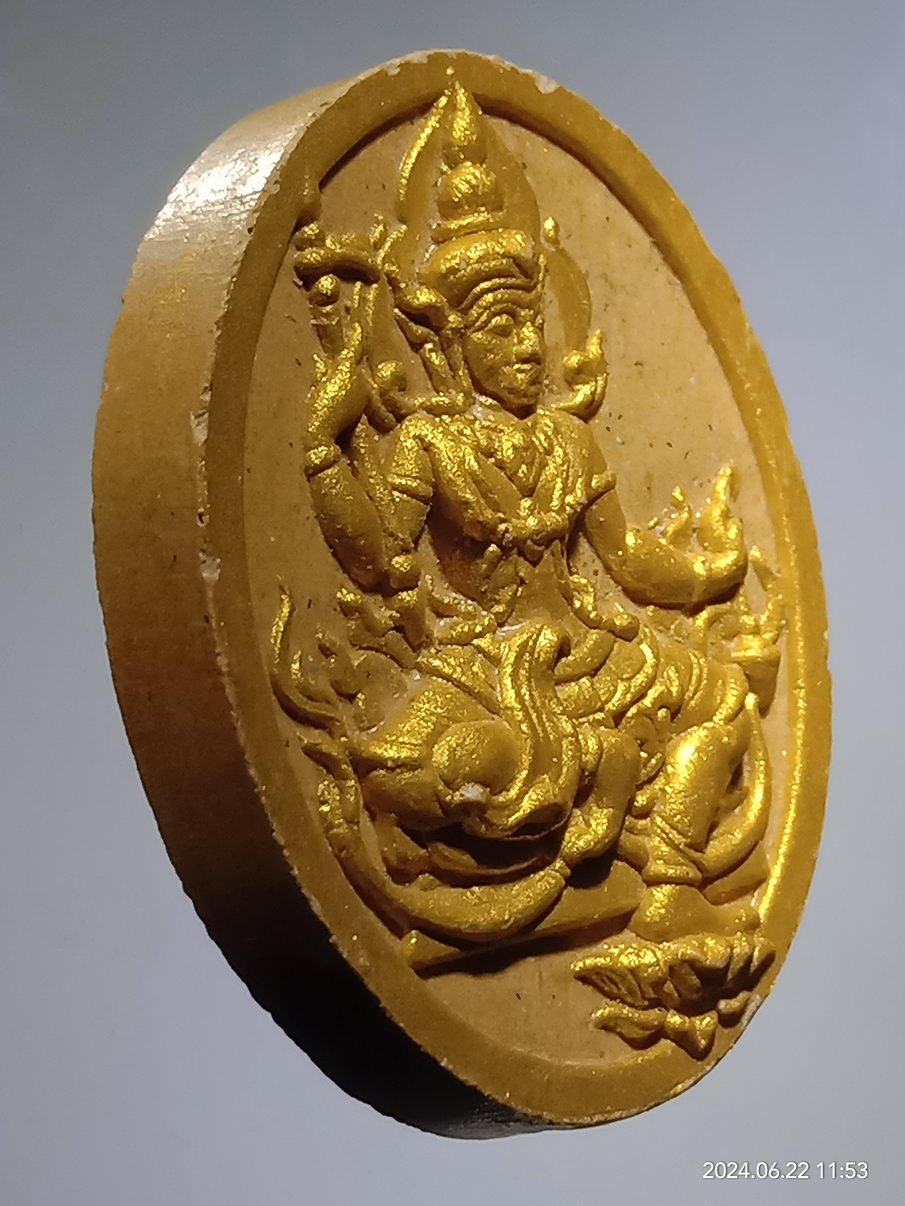 รหัสสินค้า พระเนื้อดิน เนื้อผง เนื้อว่าน 116 พระอินทร์เนื้อผง ทาทองบรอนซ์ หลวงพ่อรักษ์ อนาลโย วัดสุทธาวาสวิปัสสนา พุทธมณฑลอยุธยา สร้างปี 2552