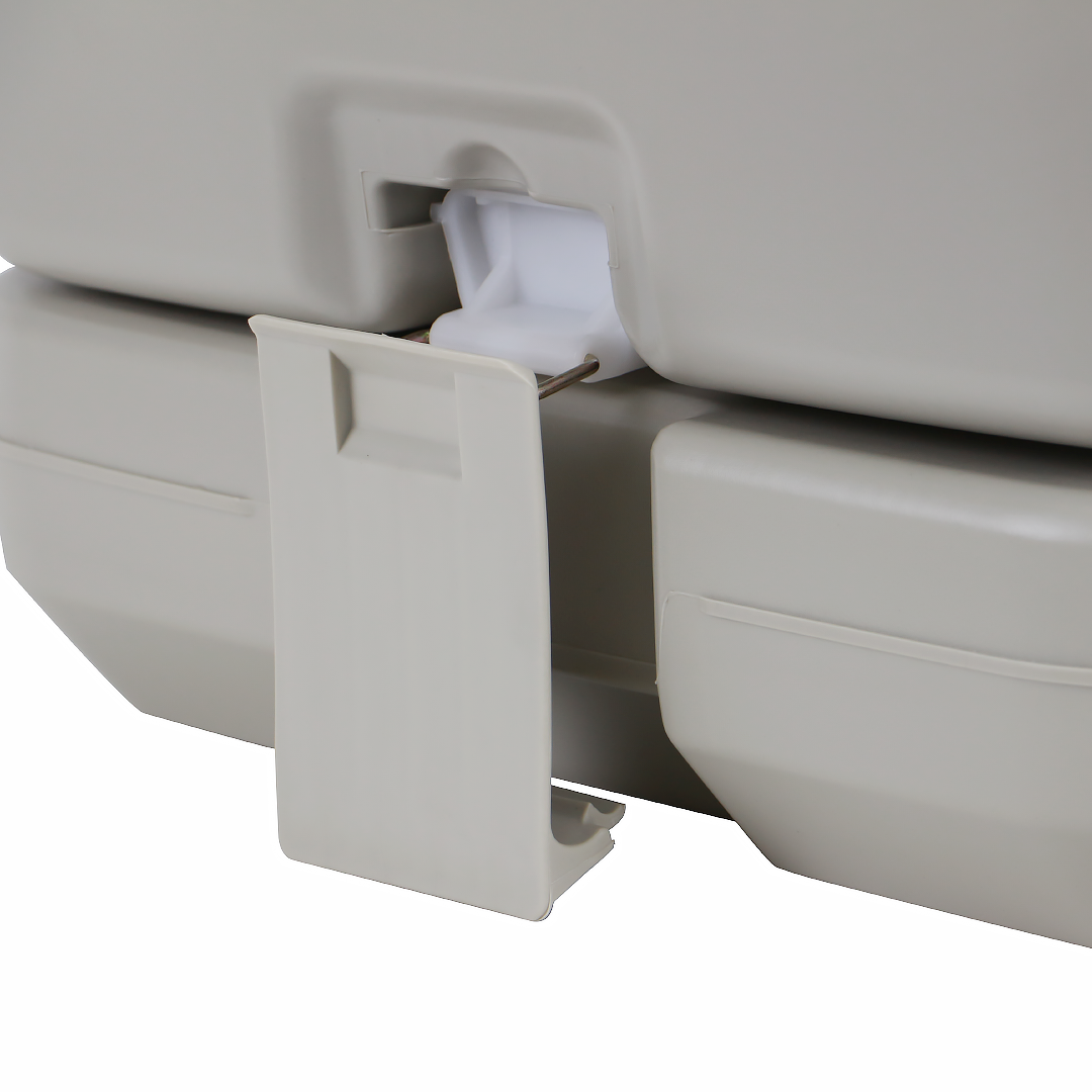 สุขาเคลื่อนที่ รุ่น P.4 ฝารองนั่งแบบวงกลม ความจุน้ำสะอาด 10 ลิตร ความจุของเสีย 10 ลิตร ฟรีสายฉีดชำระ