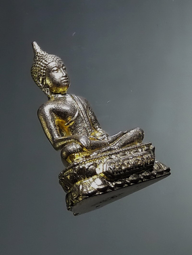 Antig FB 12910 รูปหล่อเนื้อทองสตางค์ พระพุทธหลวงพ่อภัทร วัดบึงสีไฟภัทราราม จังหวัดพิจิตร ไม่ทราบปีที่สร้าง