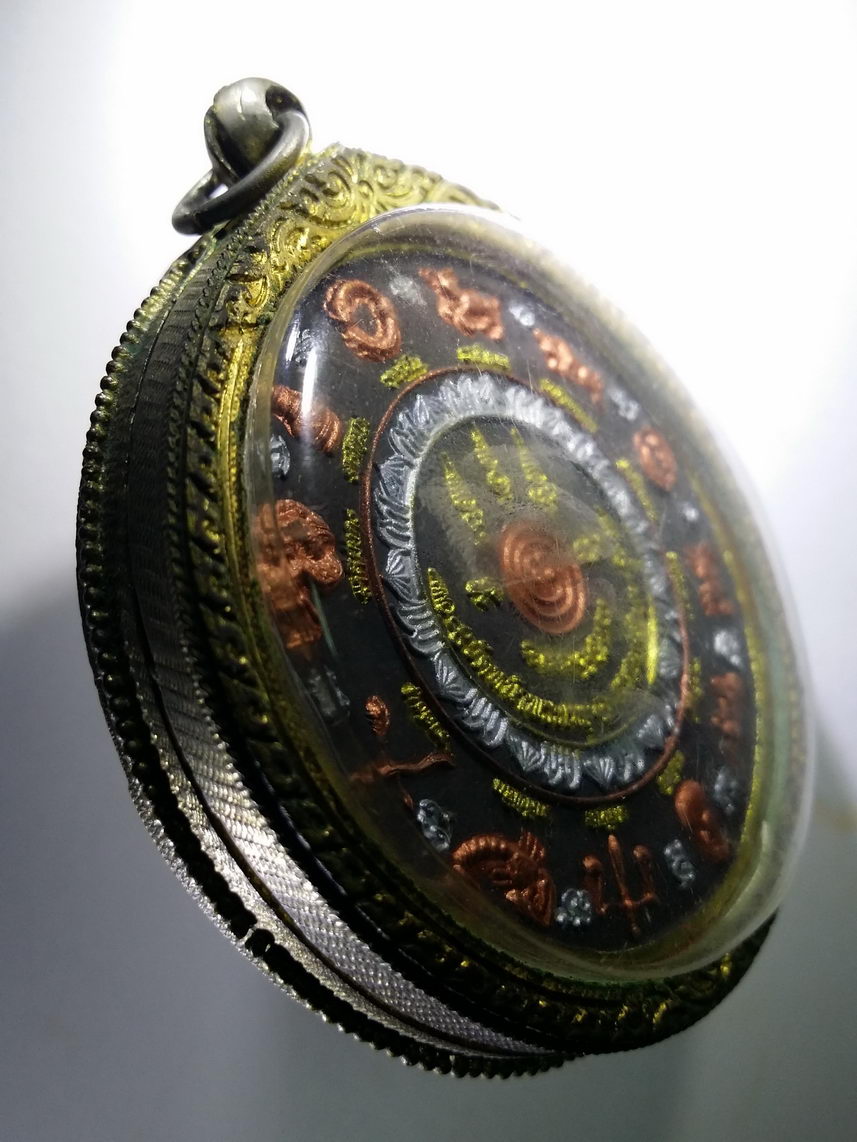 รหัสสินค้า จตุคามรามเทพ 167 พระเทวราชโพธิสัตว์จตุคามรามเทพ เนื้อว่านดำปัดทอง 3 กษัตริย์ ไม่ทราบรุ่น ศิลปะสวยมาก