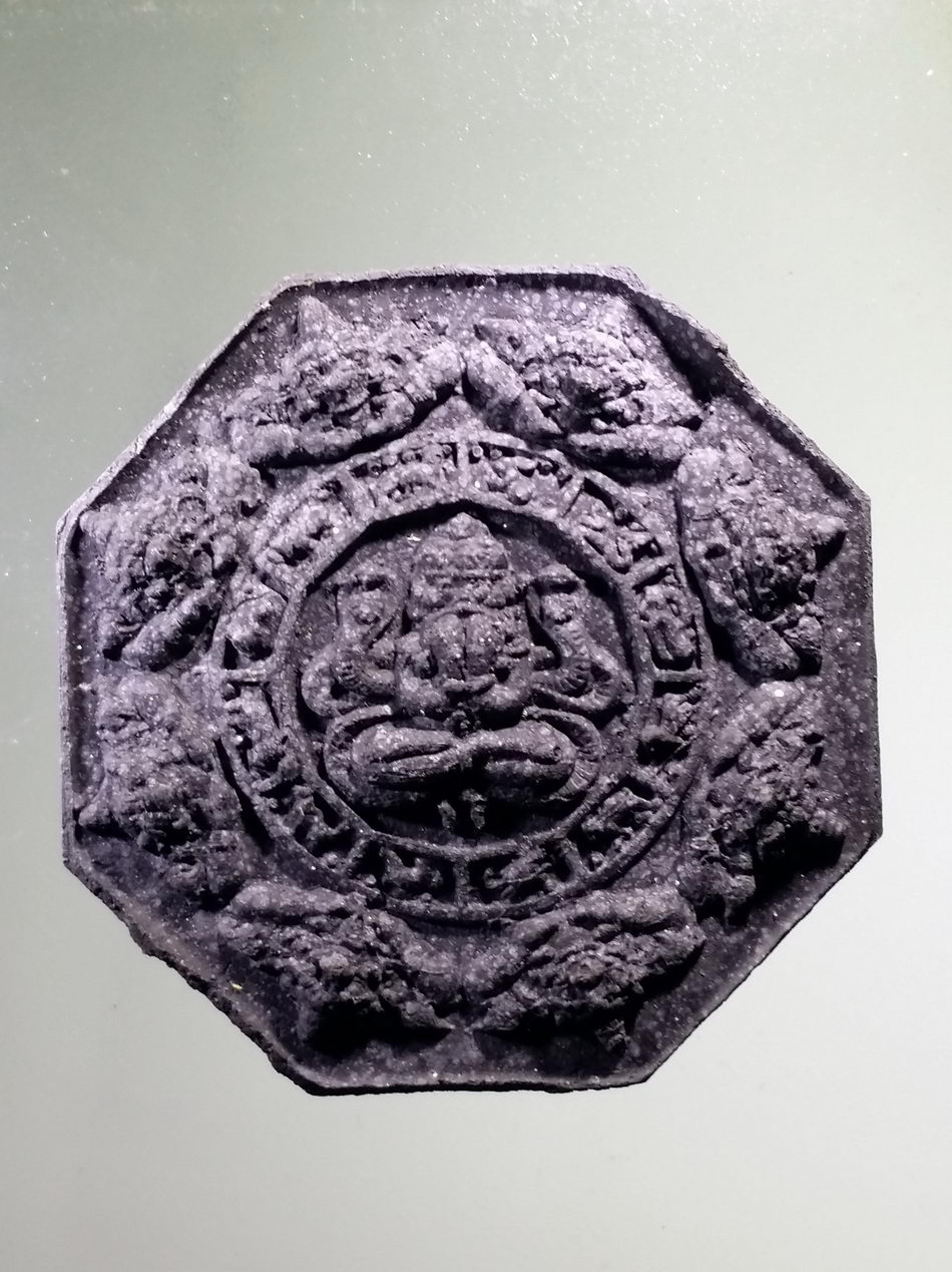 รหัสสินค้า จตุคามรามเทพ 840 จตุคามรามเทพ เนื้อผงใบลานโรยแร่ รุ่น อัครมหาเศรษฐี ชุดกรรมการ กล่องเดิม