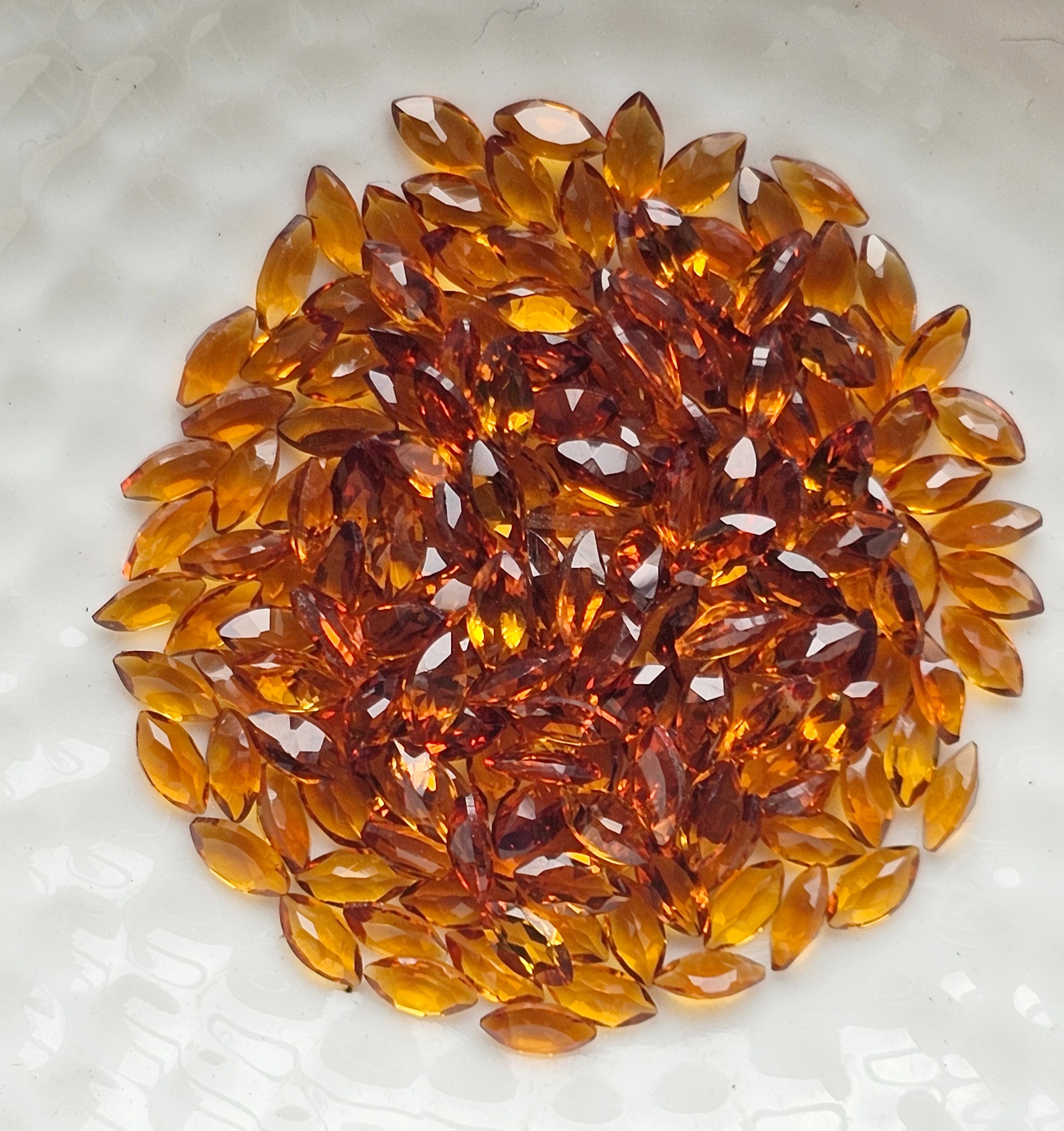 2.5x5mm. พลอยซิทรินมาคีเข้ม 5 กะรัต