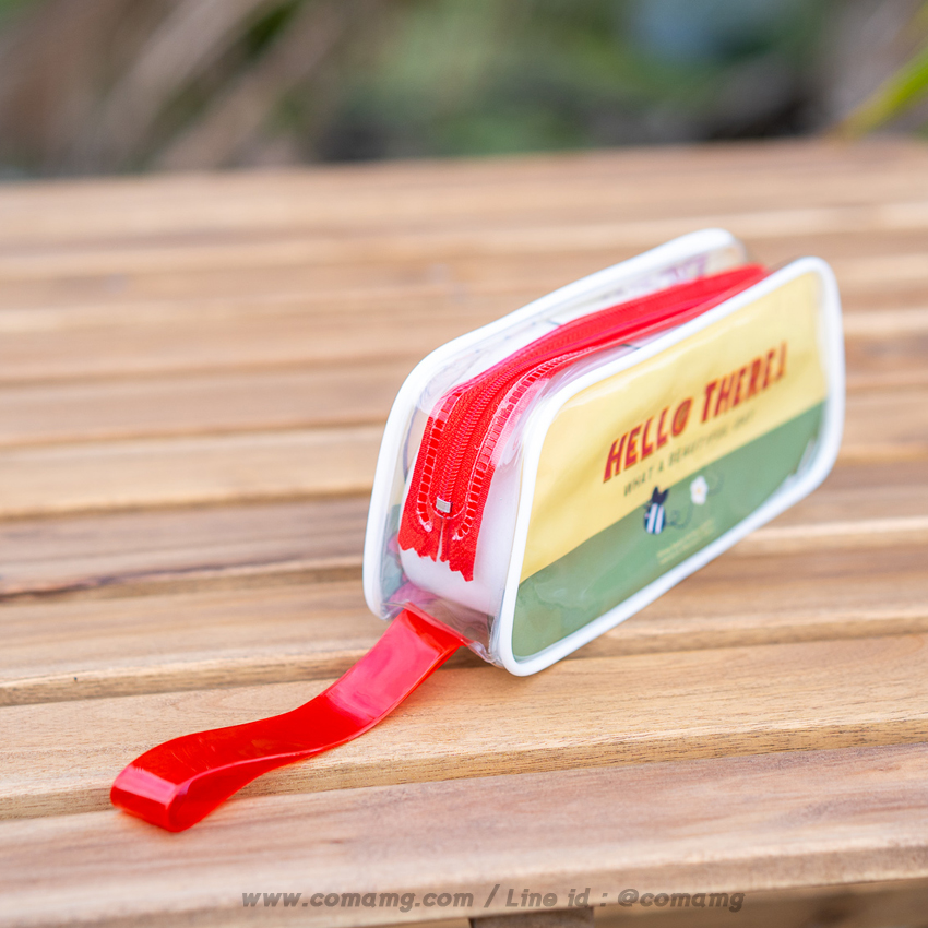 กระเป๋าใส่เครื่องเขียนPVC ลายหมีพูห์ ทรงสี่เหลี่ยมคางหมู