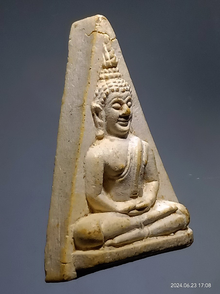 รหัสสินค้า พระเนื้อดิน เนื้อผง เนื้อว่าน 313 นางพญาเนื้อผง วัดเวียง รุ่นกฐิน สร้างปี 2535