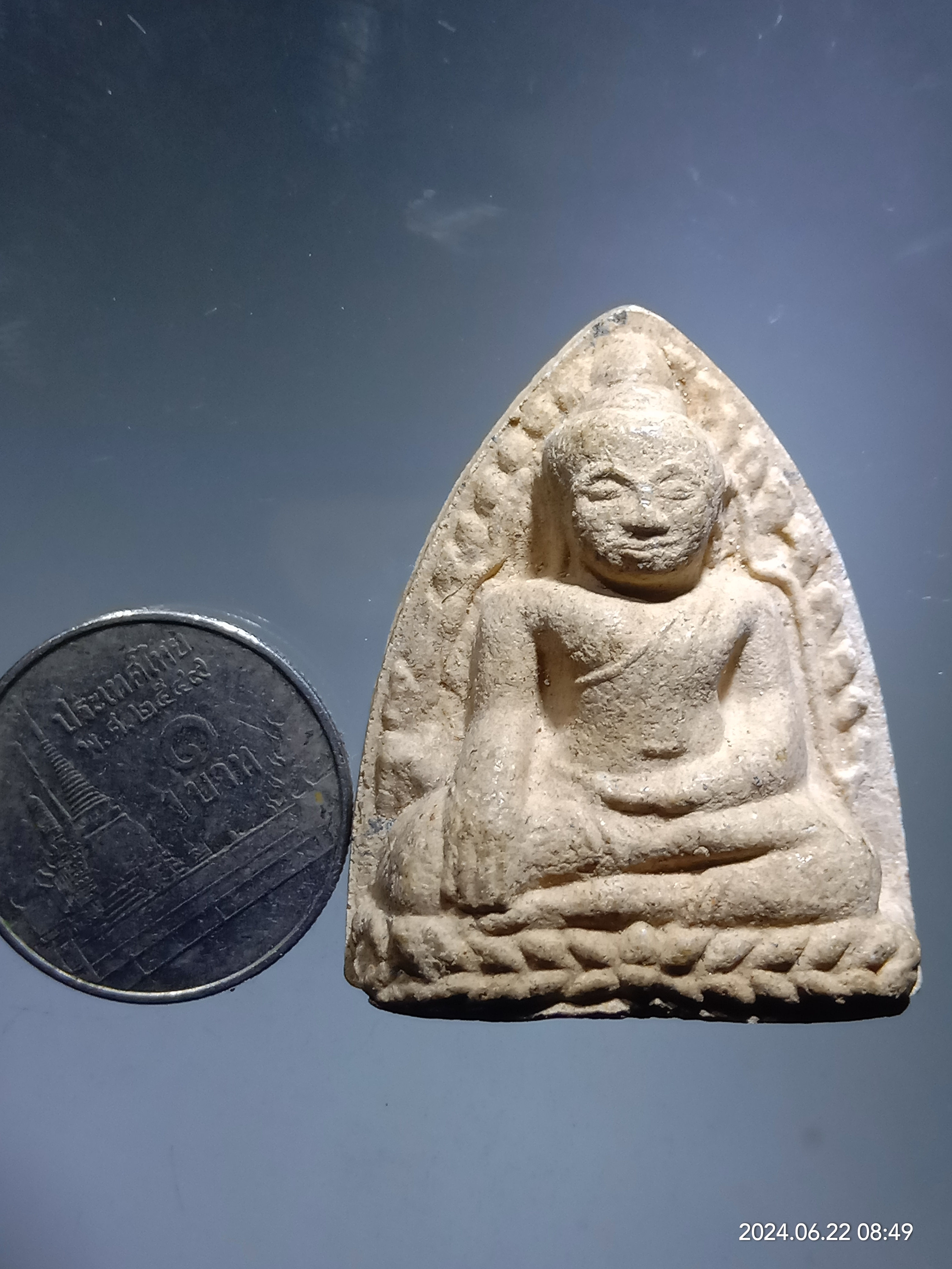 รหัสสินค้า พระเนื้อดิน เนื้อผง เนื้อว่าน 001 หลวงพ่อโต เนื้อผงหลังยันต์ วัดทองบ่อ ตำบลขนอนหลวง อำเภอบางปะอิน จังหวัดพระนครศรีอยุธยา