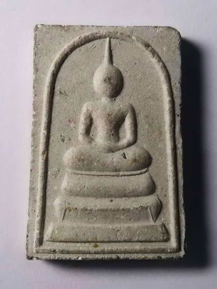 รหัสสินค้า นครสวรรค์ 071 พระสมเด็จคัมภีร์เก่า หลวงพ่อเดิม ออกวัดโคกเดื่อ อำเภอไพศาลี จังหวัดนครสวรรค์