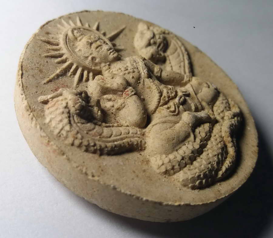 รหัสสินค้า จตุคามรามเทพ 079 จตุคามรามเทพ เนื้อว่านขาว รุ่นเทวะนคร