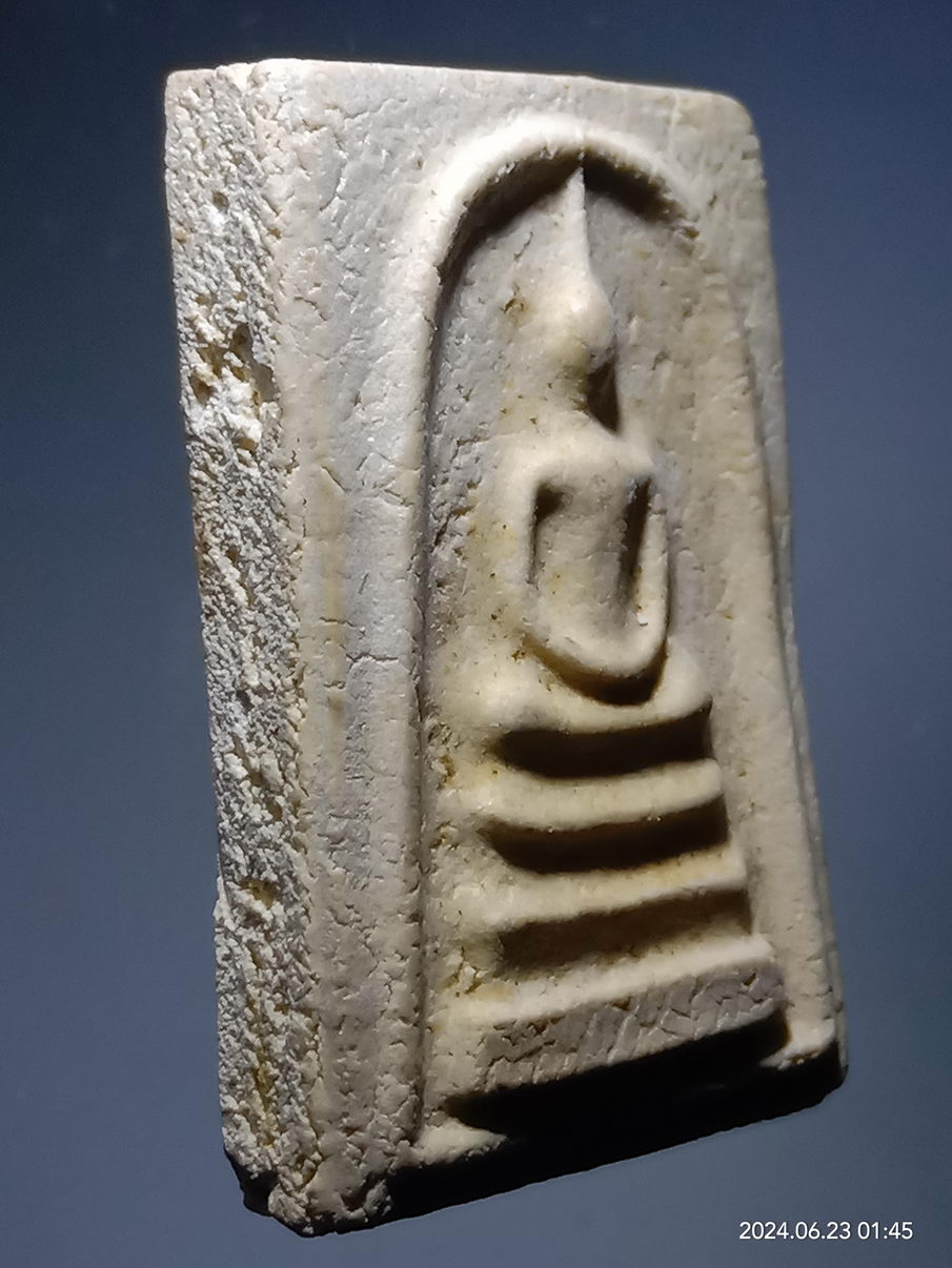 รหัสสินค้า พระสมเด็จ วัดต่างๆ 1204 พระสมเด็จ เนื้อผง หลังรัชกาลที่ 5 ไม่ทราบปีที่สร้าง เก่าครับมีอายุ