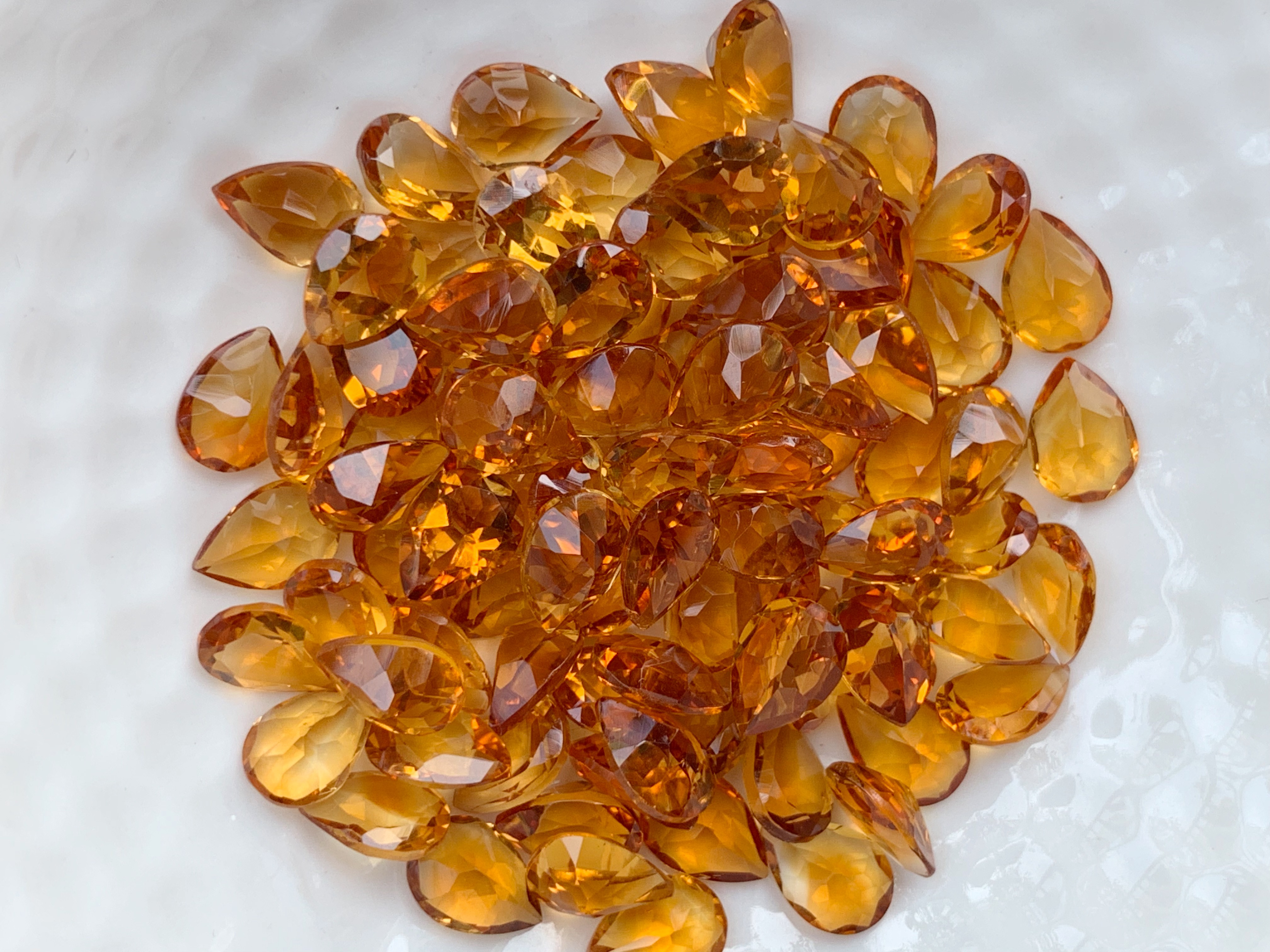 ซิทรินเข้มหยดน้ำ 7X5 มม. 5 กะรัต