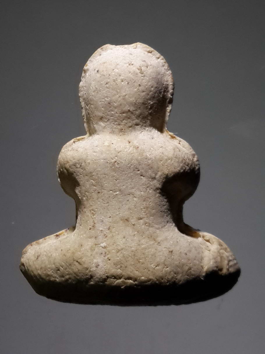 รหัสสินค้า พระไม่ทราบที่ 400 พระปิดตาเนื้อผง ไม่ทราบที่ พิมพ์คล้าย พระปิดตาวัดสะพานสูง พระรายการนี้ให้เช่าบูชาแล้ว