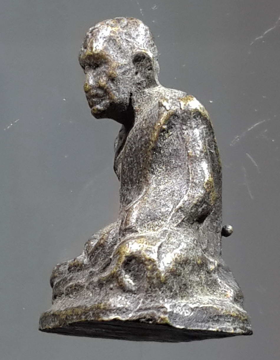 รหัสสินค้า พระกริ่ง พระหล่อ 237 รูปหล่อหลวงพ่อเขียน สำนักขุนเณร จังหวัดพิจิตร ไม่ทราบปีที่สร้าง พระรายการนี้ให้เช่าบูชาแล้ว