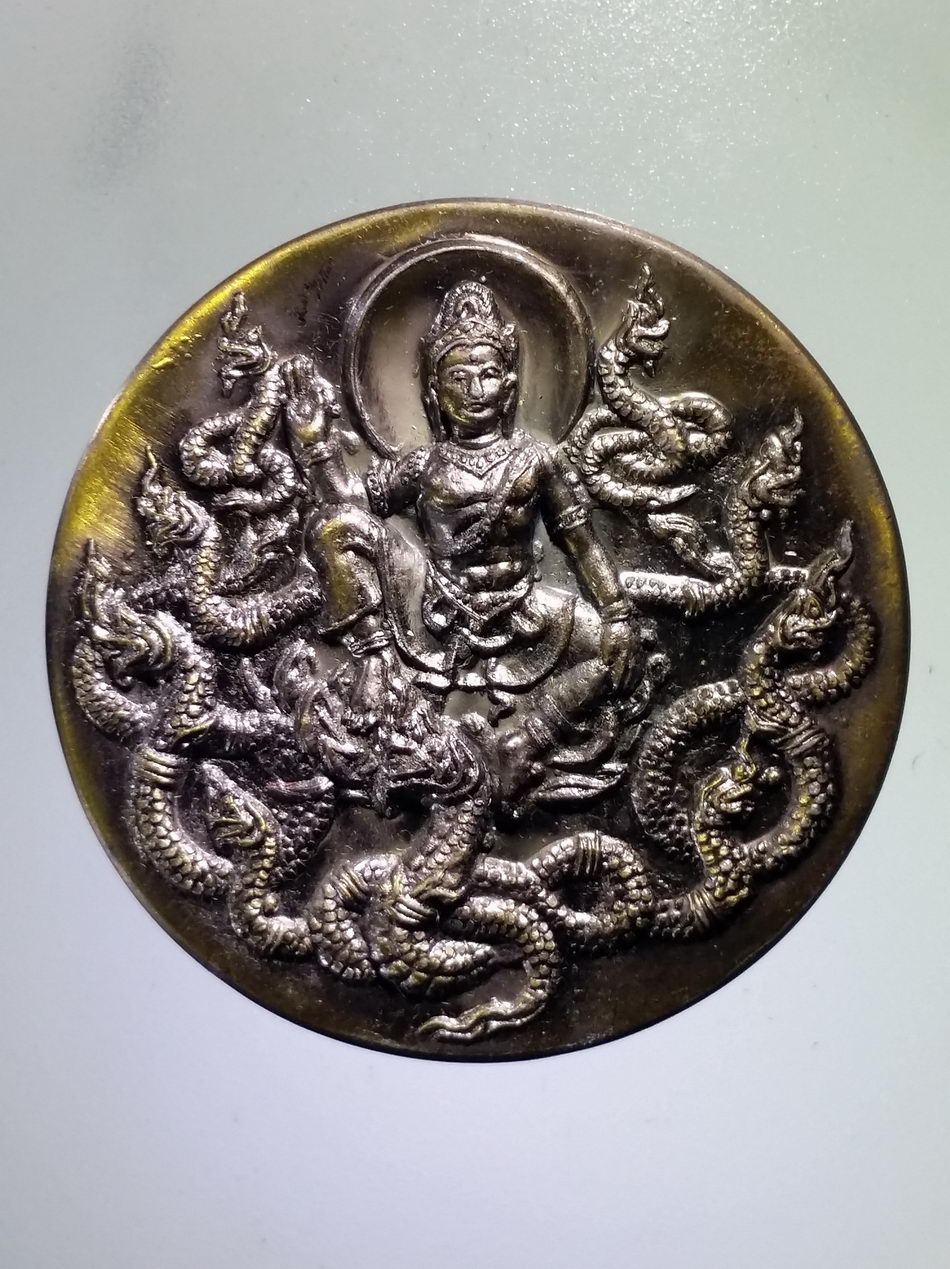 รหัสสินค้า จตุคามรามเทพ 588 จตุคามรามเทพ รุ่น บารมีร่มไทร ปีพ.ศ. 2550 เหรียญบาตรน้ำมนต์ ขนาด 5.25 ซ.ม.