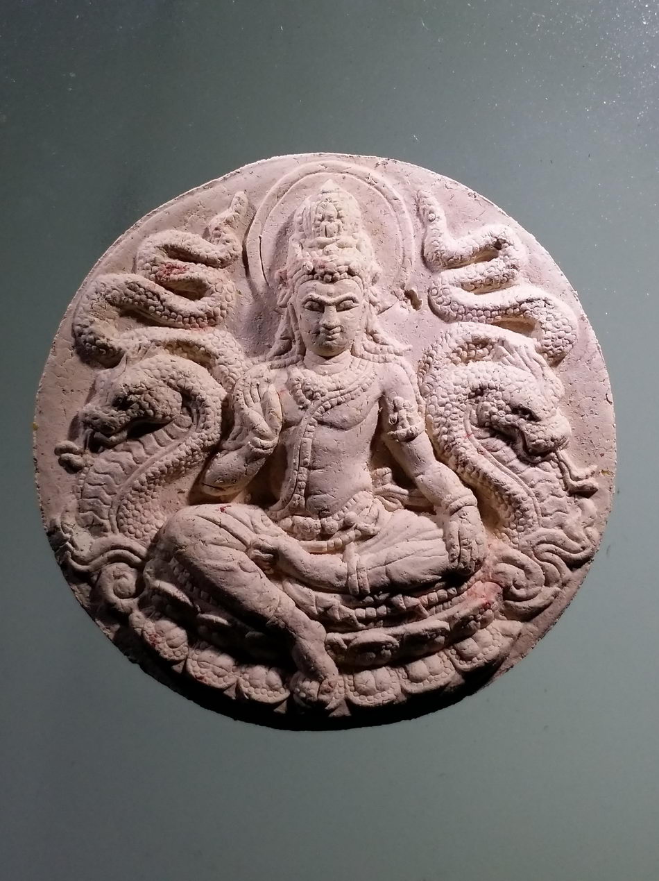 รหัสสินค้า จตุคามรามเทพ 945 องค์จตุคาม รามเทพ รุ่นเงินทองเพิ่มพูน วัดพระมหาธาตุวรมหาวิหาร ศาลหลักเมือง จ.นครศรีธรรมราช เนื้อว่านกากยายักษ์ พร้อมกล่องเดิม