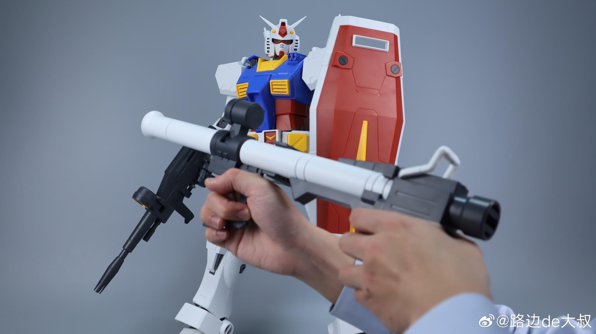 กันดั้ม Gundam Fang Dajing 1/35 RX-78-02 Gundam (Second Lot: Big Water Decal)