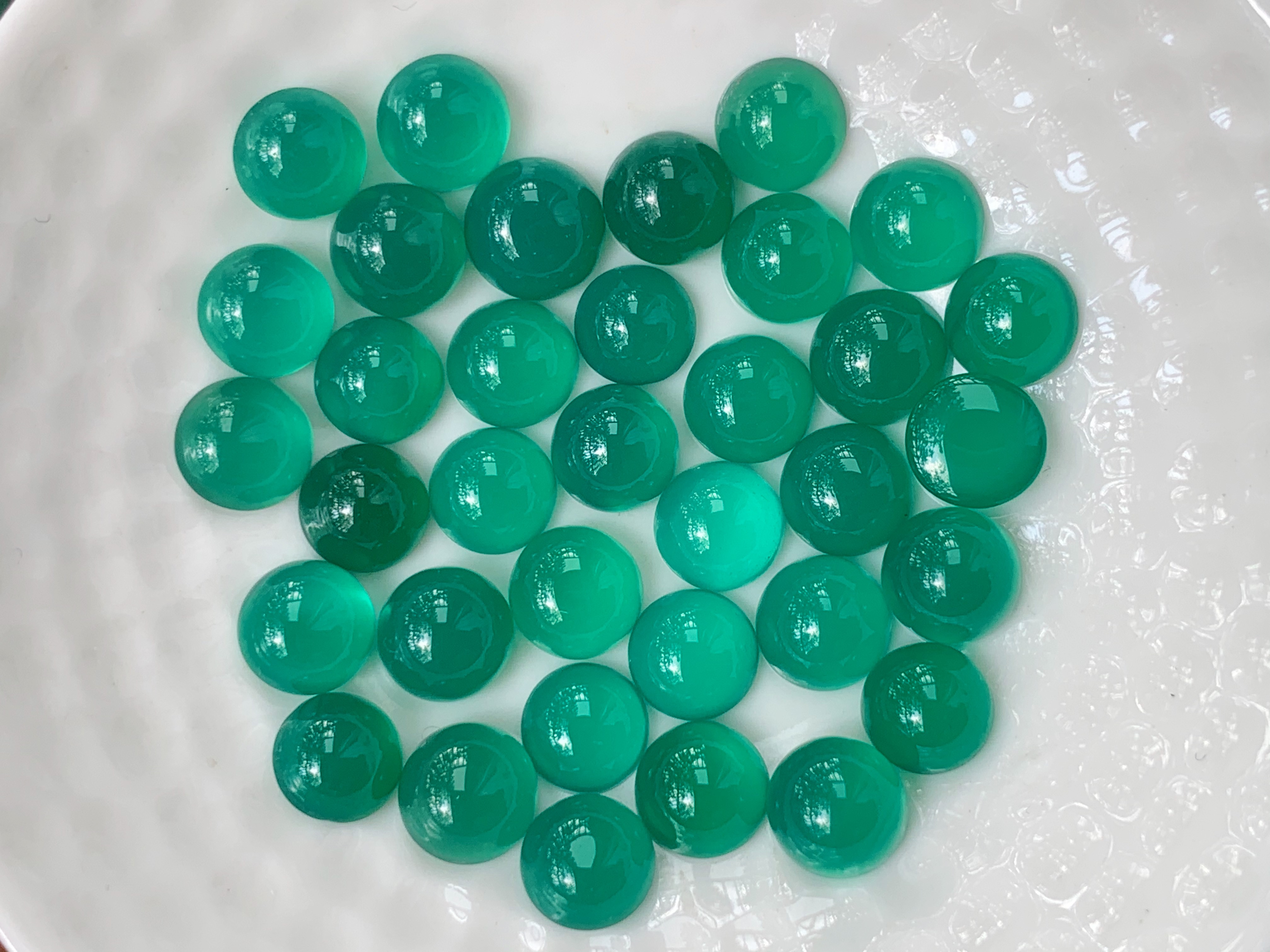 โมรากลมหลังเบี้ย 7 มม. 20 กะรัต