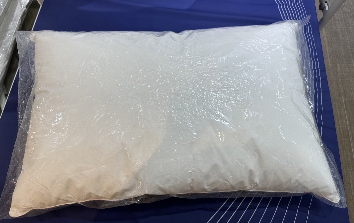 ชุดสุดคุ้ม E เตียงผู้ป่วยปรับระดับไฟฟ้า 5 ฟังก์ชั่น Hill-Rom รุ่น Centuris Type C แบบราวกั้นปีกนกยาว + ฟูก Hill-Rom NP50 แบรนด์จากประเทศสหรัฐอเมริกา + แถมพิเศษ หมอน + ผ้าปูที่นอน + ผ้ายาง + เก้าอี้นั่งอาบน้ำ + ไม้เท้า รับประกัน 1 ปี (รุ่นขายดี)