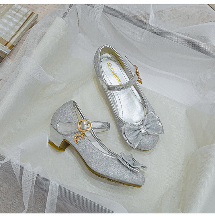 Shoe1507- รองเท้าคัชชูเด็กเล็ก-ถึงเด็กโต โบว์หน้าสวยหรู มีส้นใส่สบาย ได้ทุกงาน (ความยาววัดจากพื้นภายใน ให้ใช้ความยาวเท้า +0.5cm.แล้วแลือก)