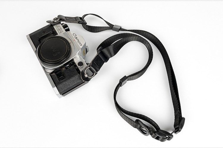 สายคล้องกล้องEasy Slide ปรับสายได้ แบบห่วงเหล็ก 2CM