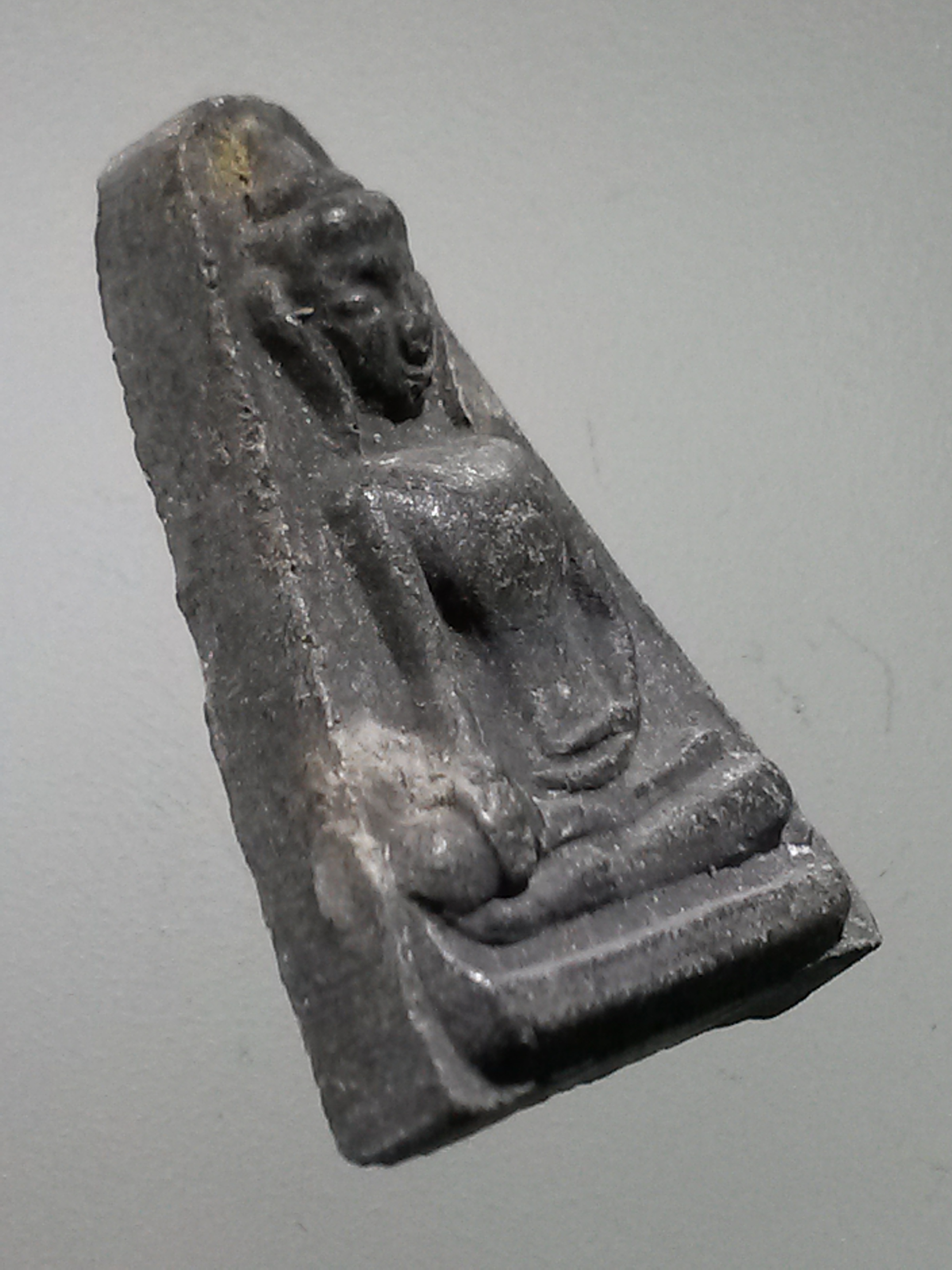 รหัสสินค้า พระไม่ทราบที่ 483 พระผงสุพรรณ เนื้อผงใบลาน อนนฺตํ สร้างปี 2537 ไม่ทราบที่