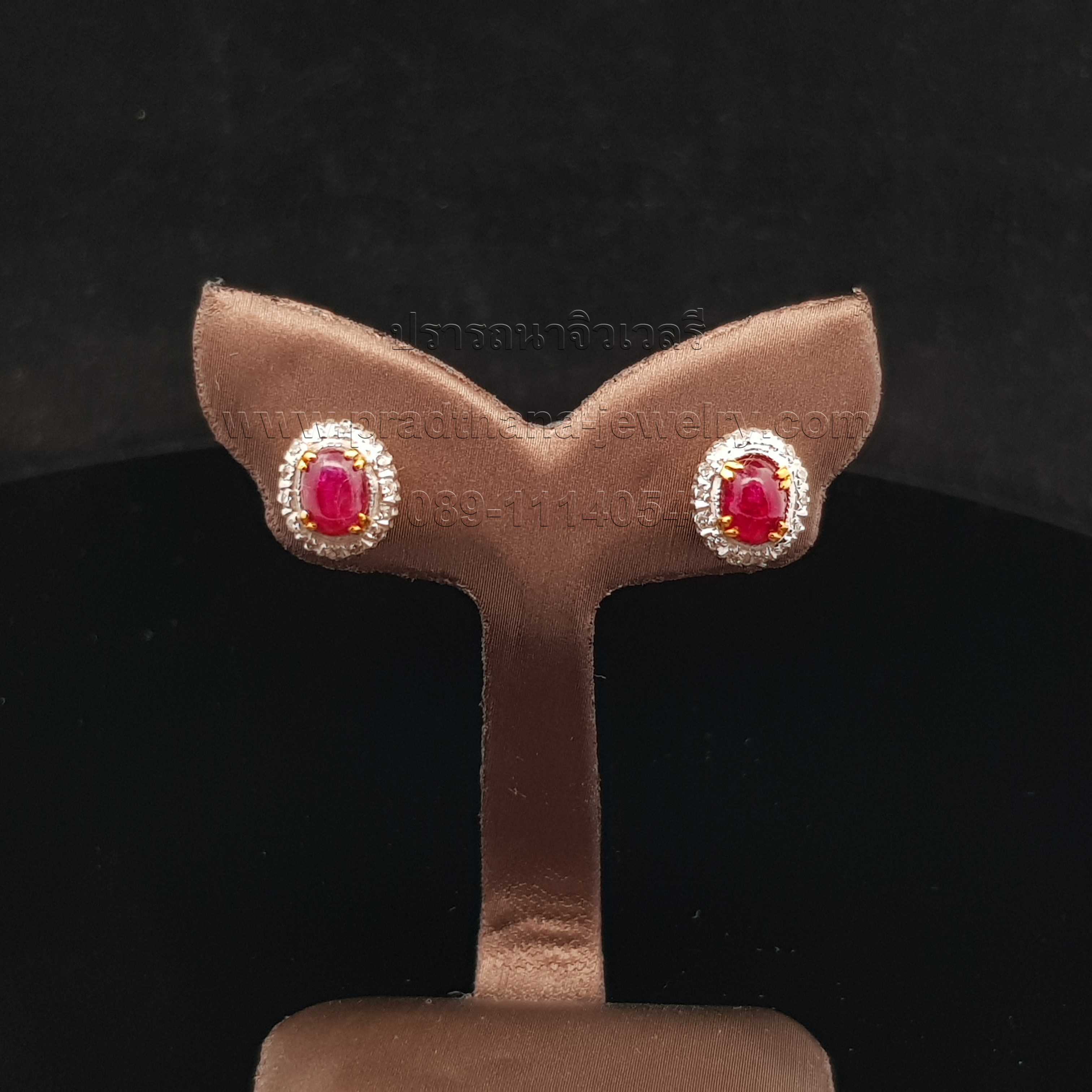 ต่างหูโบราณทับทิมล้อมเพชร **ขายแล้ว**