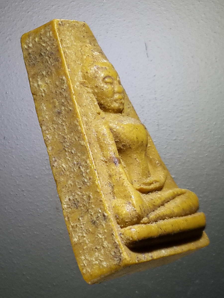 รหัสสินค้า พระไม่ทราบที่ 451 พระผงสุพรรณ หลังยันต์ห้า ไม่ทราบที่