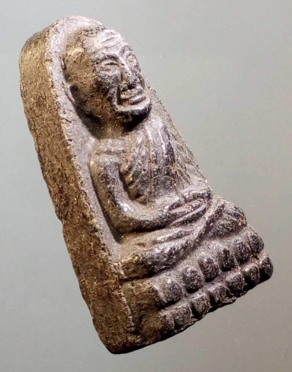 รหัสสินค้า หลวงปู่ทวด วัดต่างๆ 199 หลวงปู่ทวด เนื้อผงใบลาน หลังเรียบ พิมพ์กลาง ไม่ทราบปีที่สร้าง ไม่ทราบวัดที่ออก