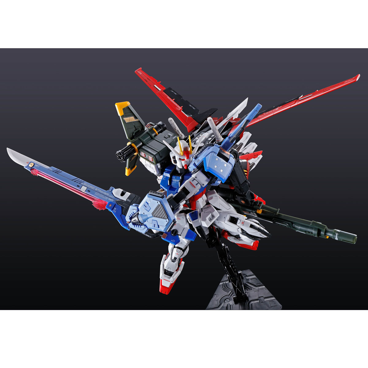 <Preorderปิดรับที่ 3 คิว >เปิดรับPreorder มัดจำ800 บาท * p-bandai RG 1/144 Perfect Strike Gundam
