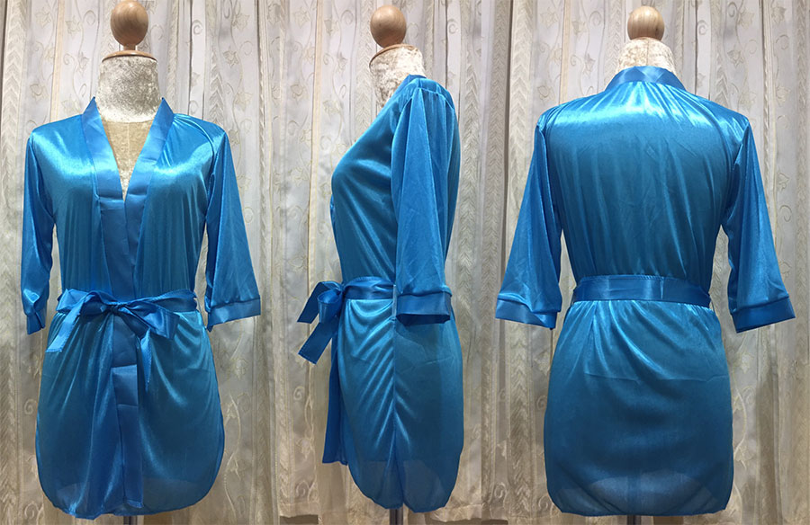 เสื้อคลุม/ชุดนอนผ้าซาติน สีฟ้า ปลายแขนประดับลูกไม้ ภาพสินค้าจริง