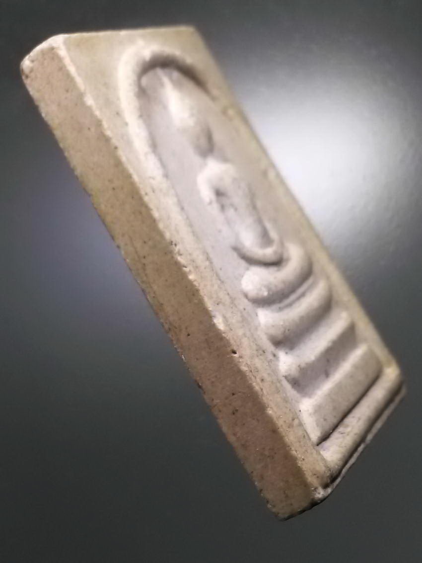 รหัสสินค้า พระสมเด็จ วัดต่างๆ 1003 พระสมเด็จเนื้อผง หลวงพ่อสมชาย นรินโท วัดบ้านแก่งสฤษดิ์เสนาอุปภัมภ์ สร้างปี 2537