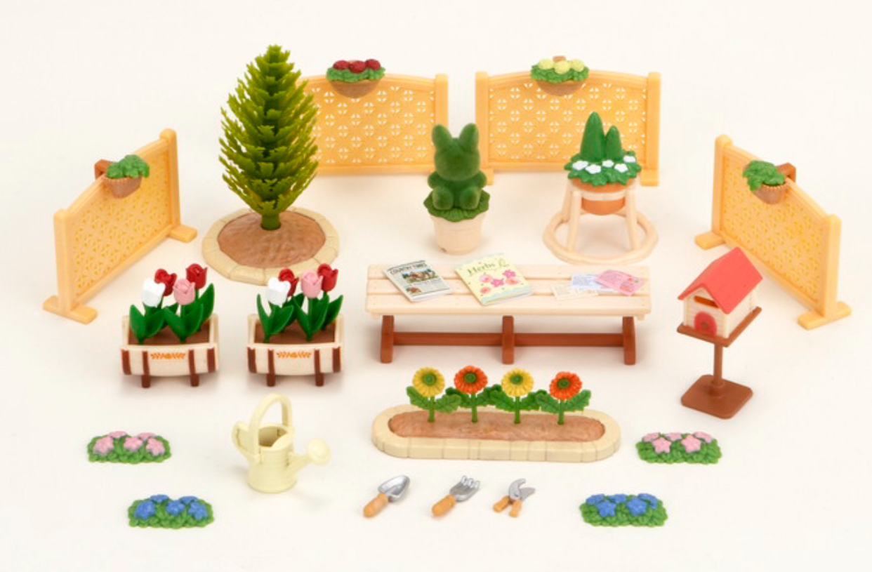 สวนพักผ่อนที่เต็มไปด้วยต้นไม้และดอกไม้สวยงามนานาชนิด ซิลวาเนียนแท้ Garden Set : Sylvanian Families
