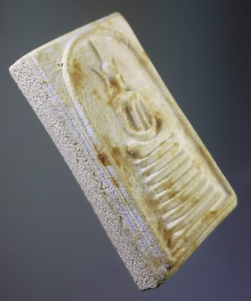 รหัสสินค้า พระสมเด็จ วัดต่างๆ 389 พระสมเด็จเนื้อผง หลังรูปเหมือนหลวงพ่อเสน่ห์ วัดสว่างอารมณ์ จังหวัดอุทัยธานี ที่ระลึกในงานสร้างมณฑป และ อายุครบ 72 ปี ทันท่านครับ