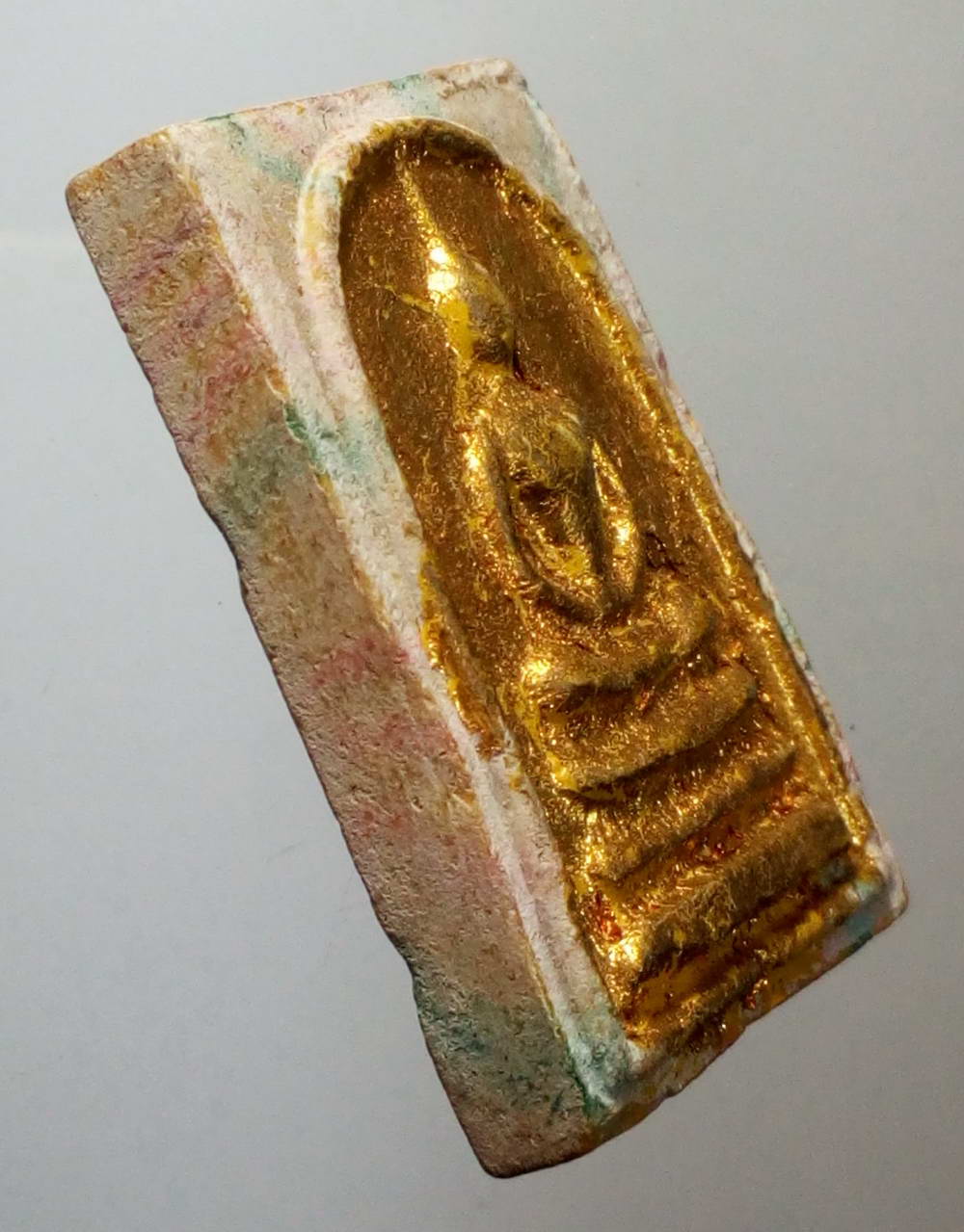 รหัสสินค้า พระสมเด็จ วัดต่างๆ 433 พระสมเด็จสายรุ้ง ท่านเจ้าคุณนรฯ ออกวัดศีลขันธาราม จังหวัดอ่างทอง พระรายการนี้ให้เช่าบูชาแล้ว