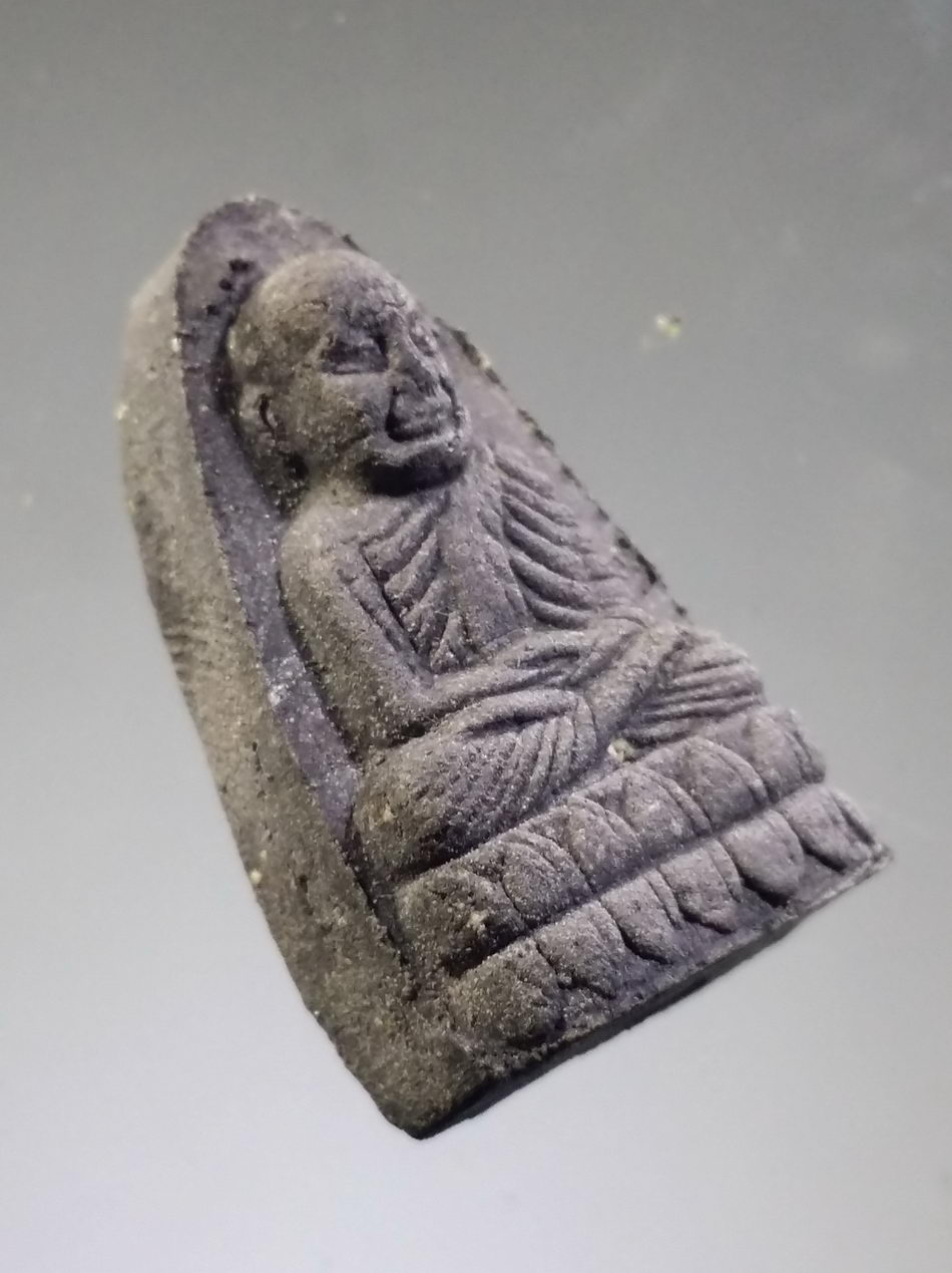 รหัสสินค้า พระมีกล่อง 3773 หลวงปู่ทวดเนื้อว่าน ที่ระลึกงานผูกพัทธสีมา วัดหทัยนเรศวร์