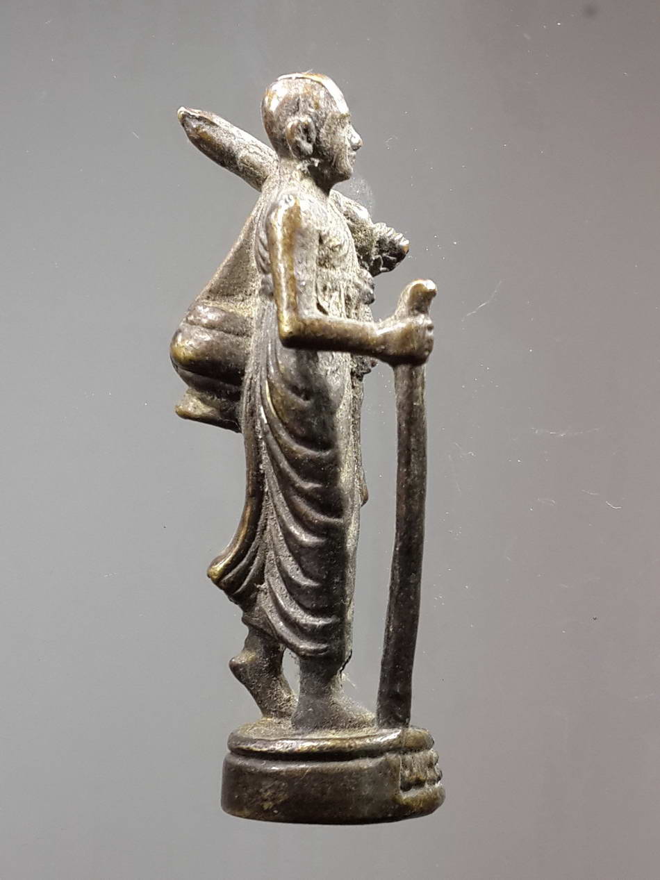 รหัสสินค้า พระกริ่ง พระหล่อ 230 รูปหล่อพระสิวลี เนื้อทองผสม ไม่ทราบสำนัก เก่าครับมีอายุ