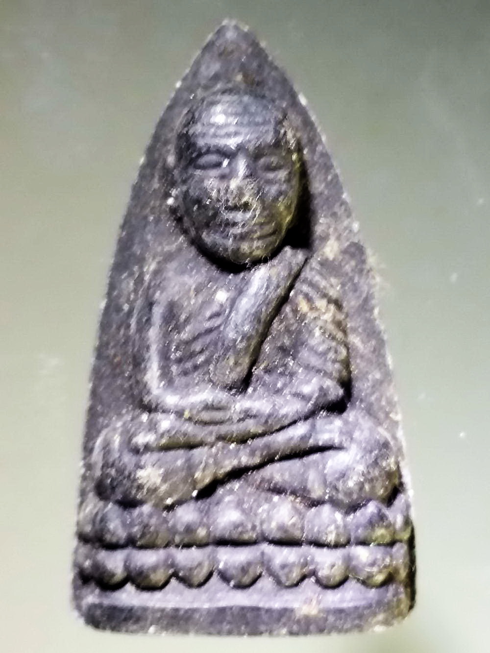 รหัสสินค้า หลวงปู่ทวด วัดต่างๆ 257 หลวงปู่ทวด เนื้อผงใบลาน รุ่นเจาะตำนานรุ่นแรก