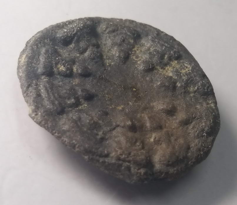 รหัสสินค้า พระกรุ 035 พระงบน้ำอ้อย จังหวัดสุโขทัย เนื้อดินเผา พิมพ์นางสวนแก้ว