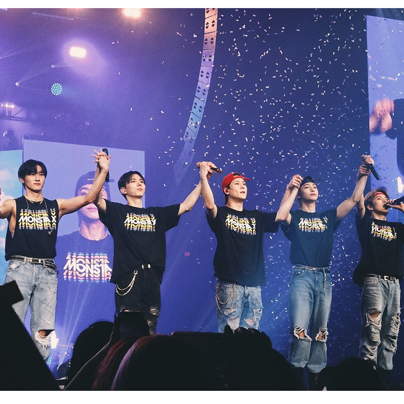 เสื้อกันหนาว MONSTAX คอนเสิร์ต NO LIMIT US TOUR