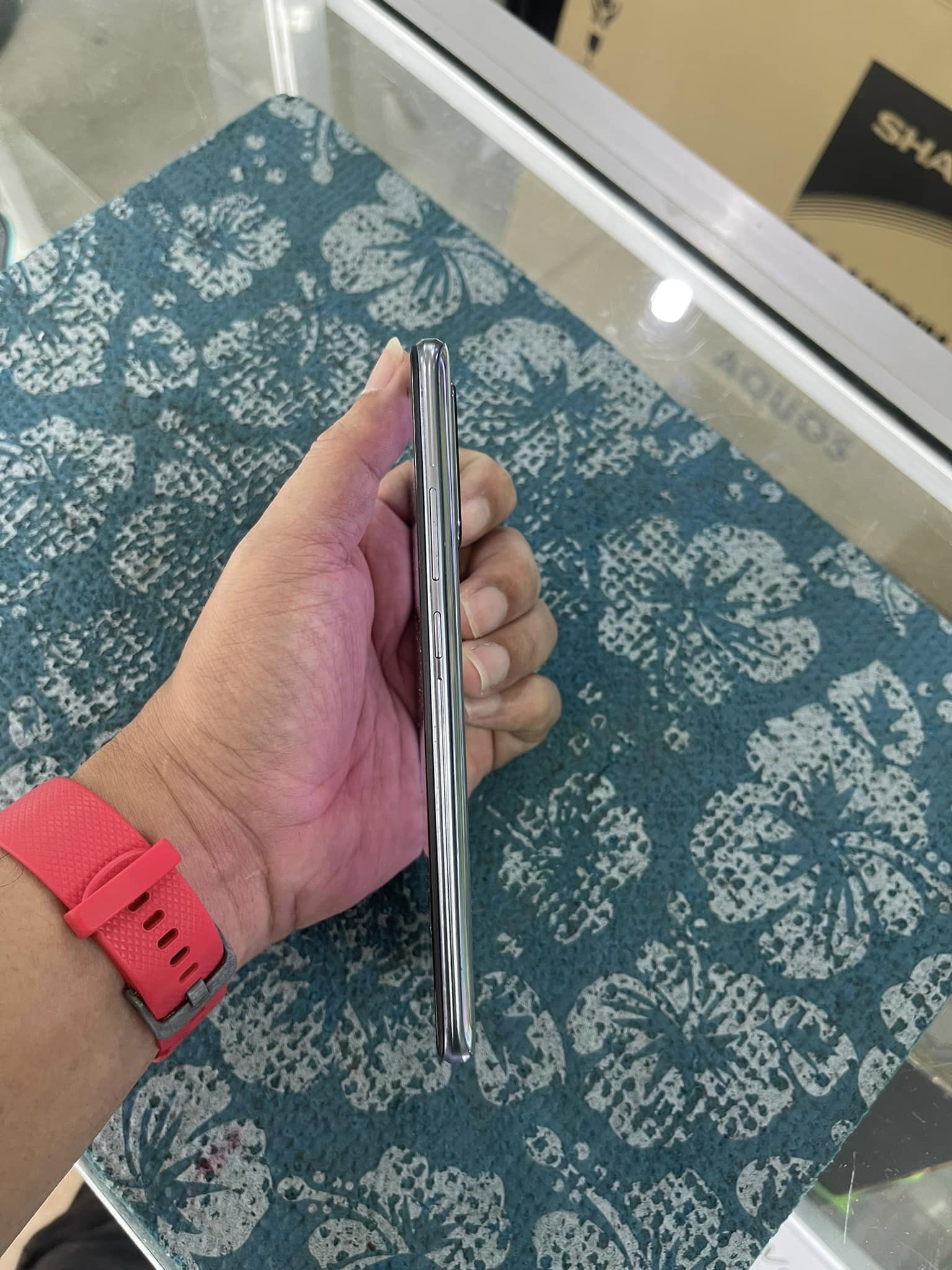 vivo V19