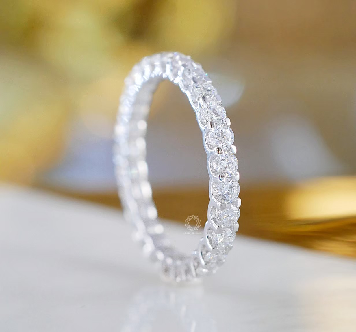 แหวนเพชรรอบนิ้ว ขนาด 0.02ct