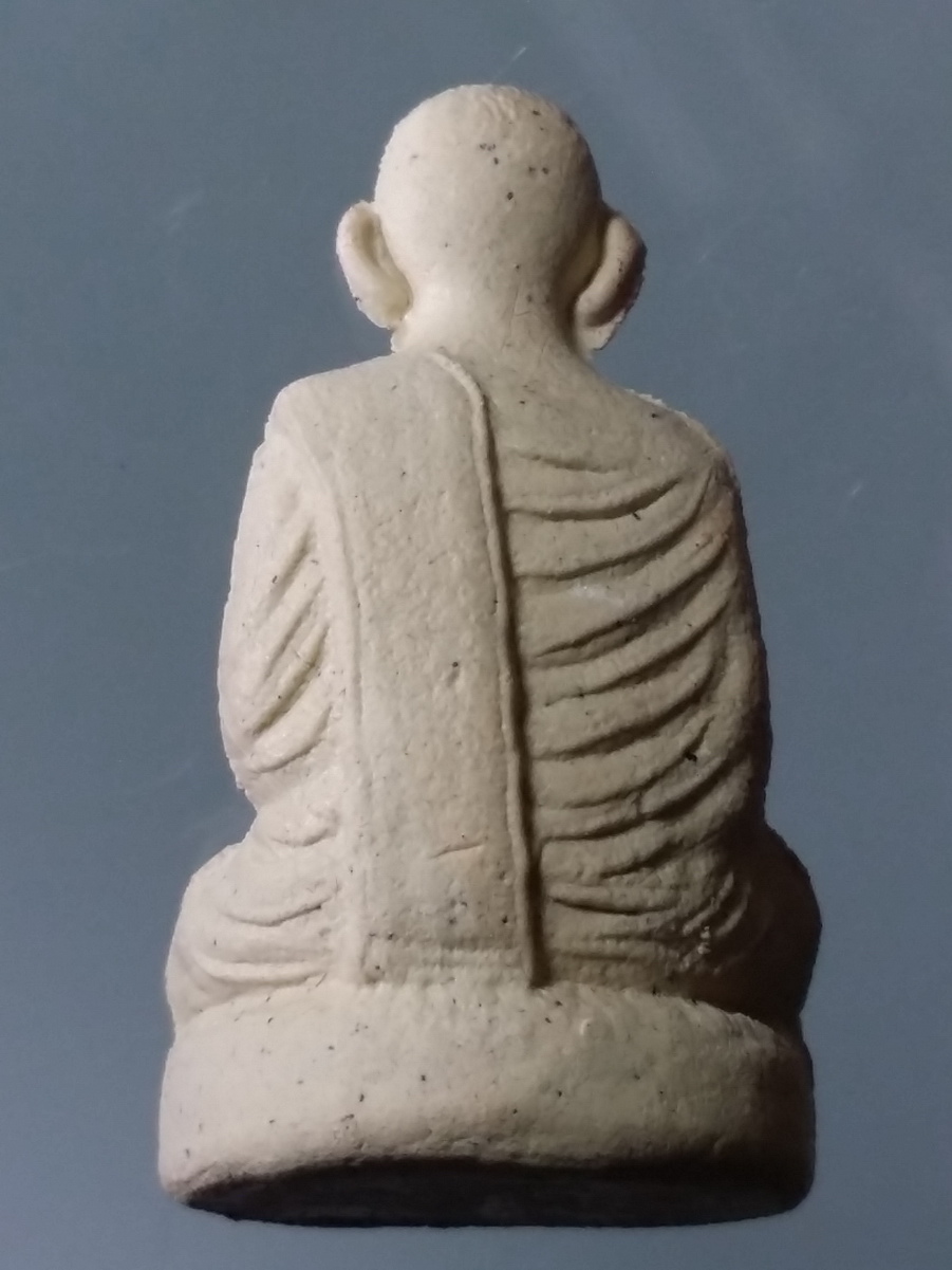 รหัสสินค้า พระมีกล่อง 471 รูปหล่อลอยองค์เนื้อผง สมเด็จพระพุฒาจารย์โต พรหมรังษี วัดระฆังโฆสิตารามวรมหาวิหาร กรุงเทพฯ