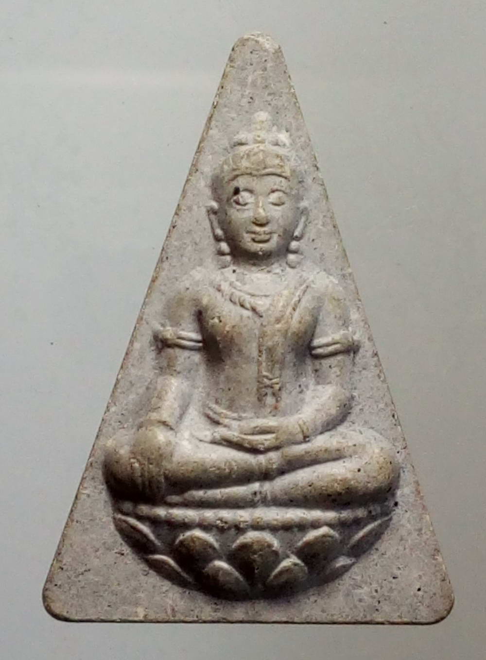 รหัสสินค้า พระเนื้อดิน เนื้อผง เนื้อว่าน 990 พระนางพญา สก.เนื้อผง สภาผู้แทนราษฎรจัดสร้างปี 2547