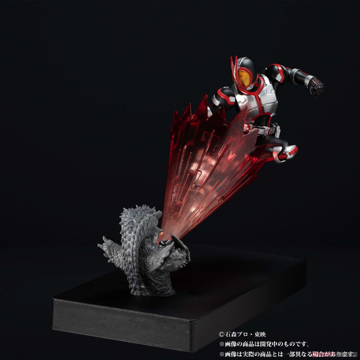 เปิดรับPreorder มัดจำ 500 บาทGlow in the Dark Kamen Rider Faiz (Completed)