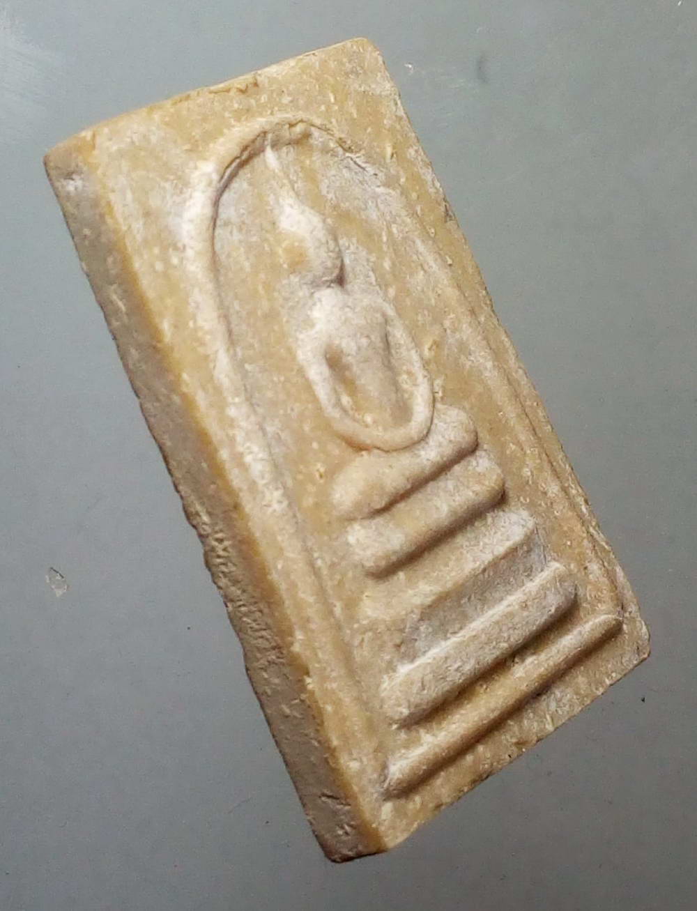 รหัสสินค้า พระมีกล่อง 149 พระสมเด็จเนื้อผง วัดพุช้างล้วง ตำบลห้วยหอม อำเภอตาคลี จังหวัดนครสวรรค์ ที่ระลึกในงานสร้างพระอุโบสถ